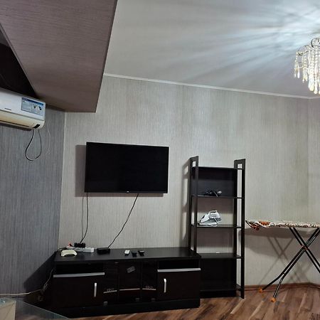 Apartment In Street Kievskaya 49 Bishkek Luaran gambar