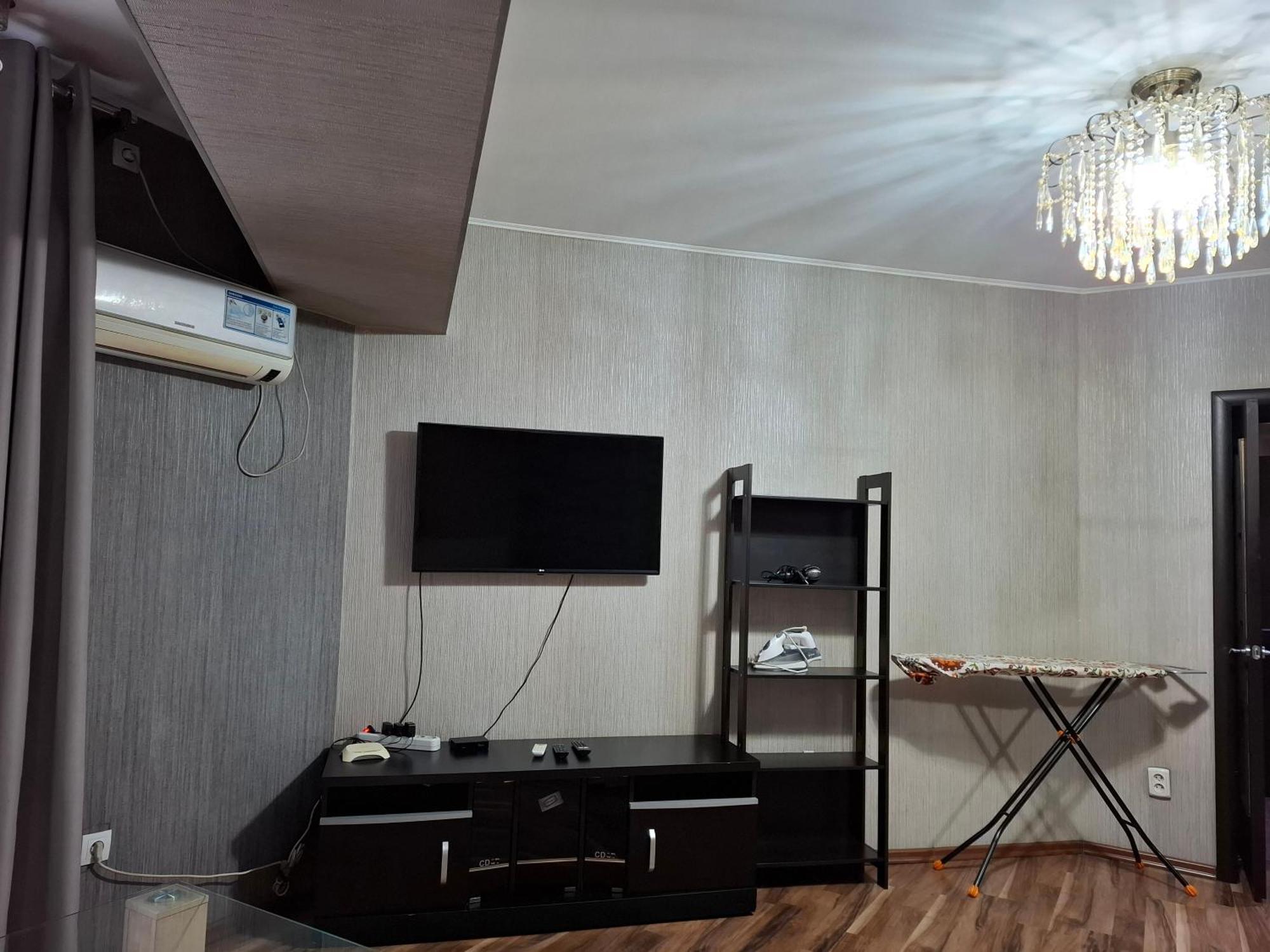Apartment In Street Kievskaya 49 Bishkek Luaran gambar