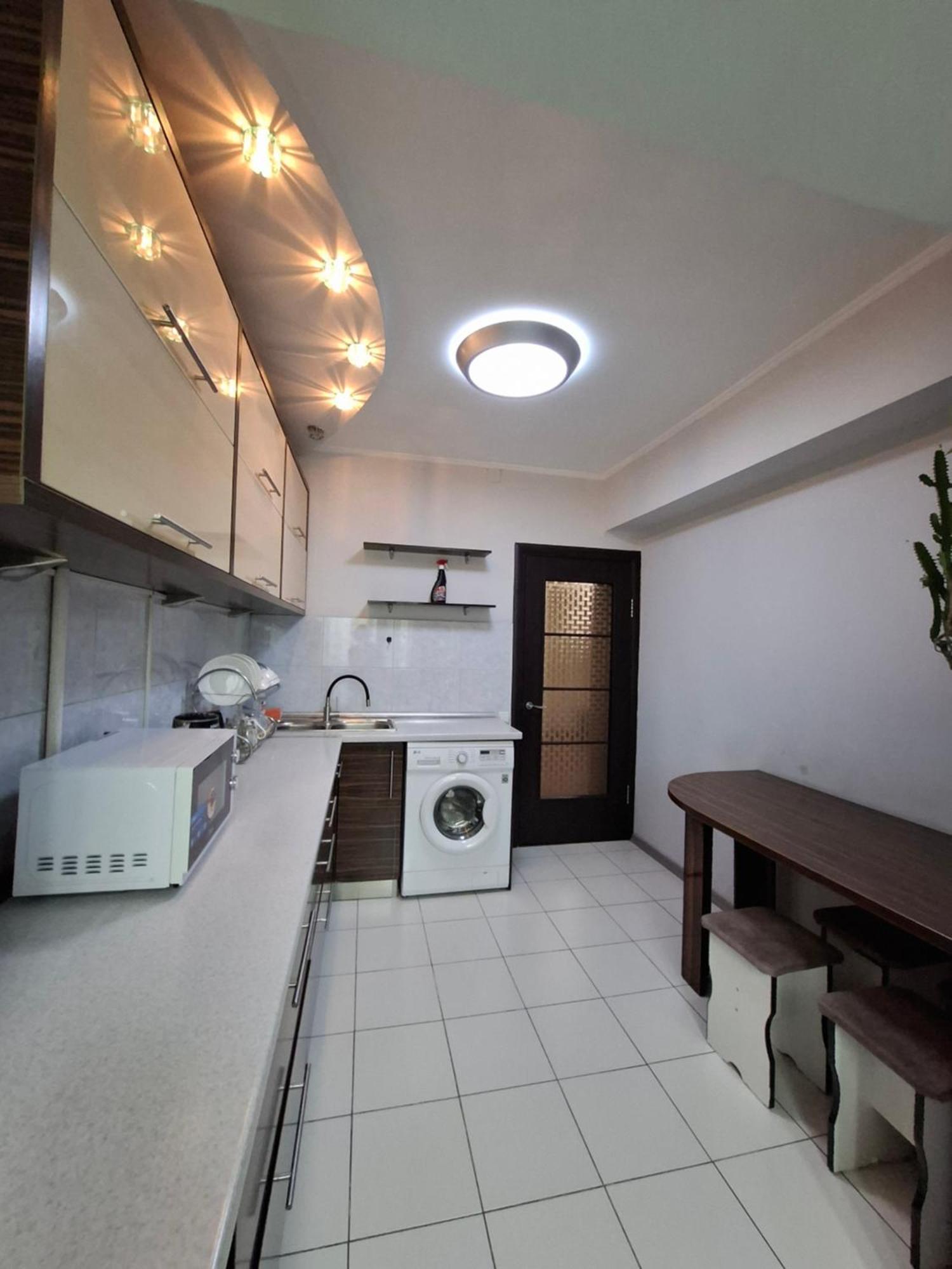 Apartment In Street Kievskaya 49 Bishkek Luaran gambar