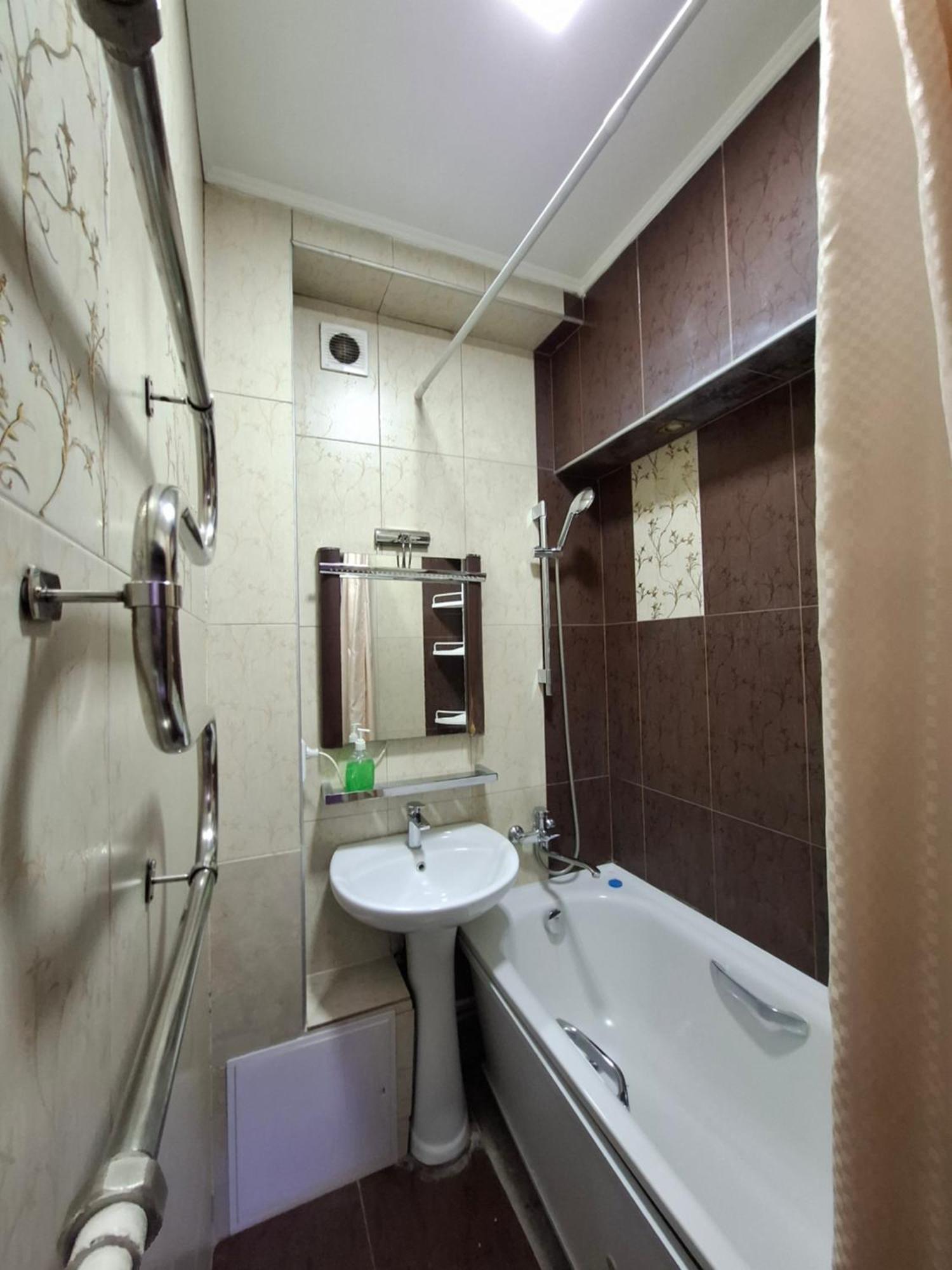 Apartment In Street Kievskaya 49 Bishkek Luaran gambar